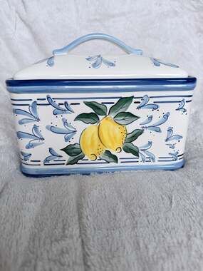 Inspirado Stonelite Lemon Pattern Ceramic Bread Box